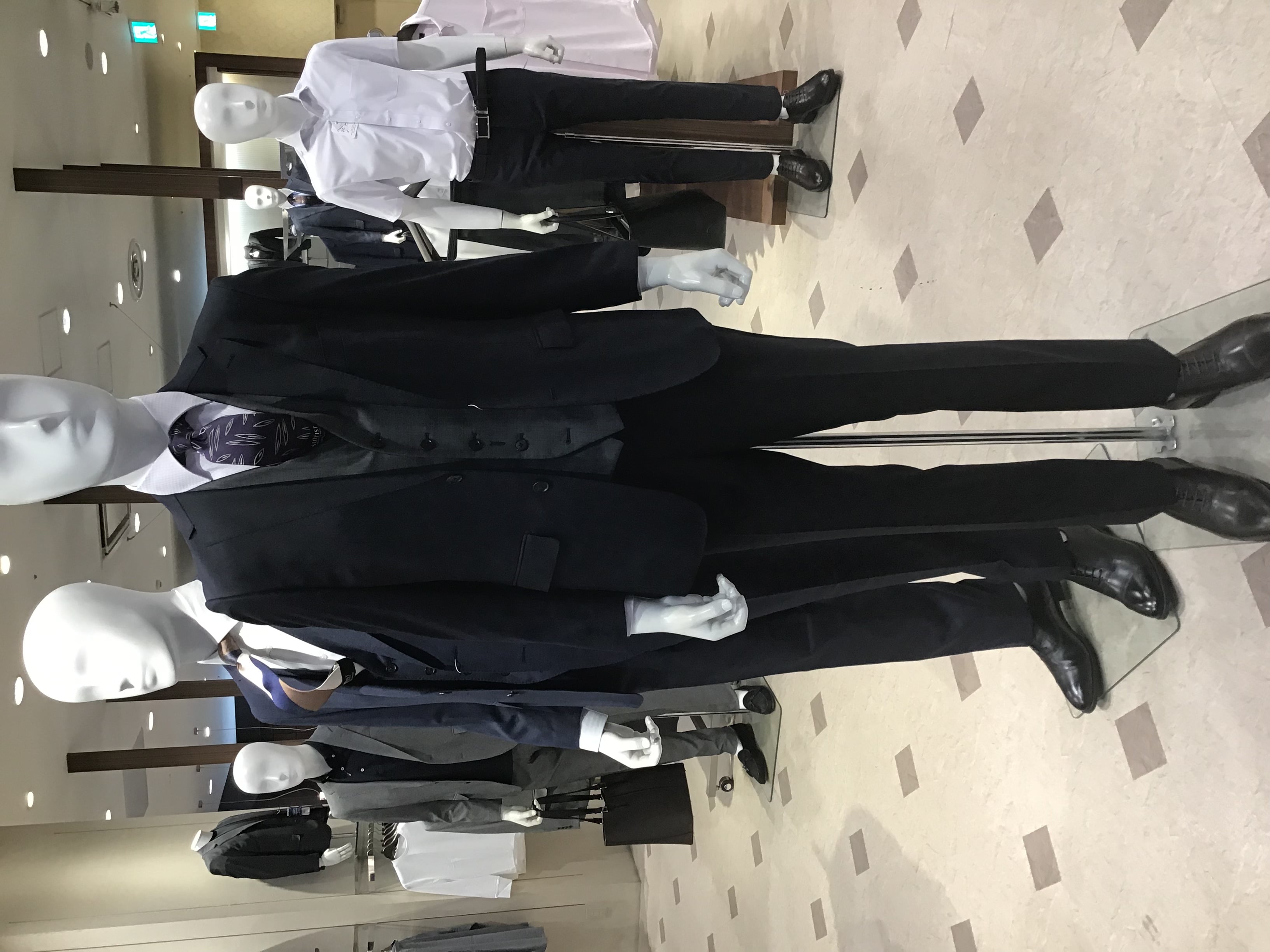 【TAKAｰQつくば店】新作スーツも続々入荷中【TAKAQポイント５倍】