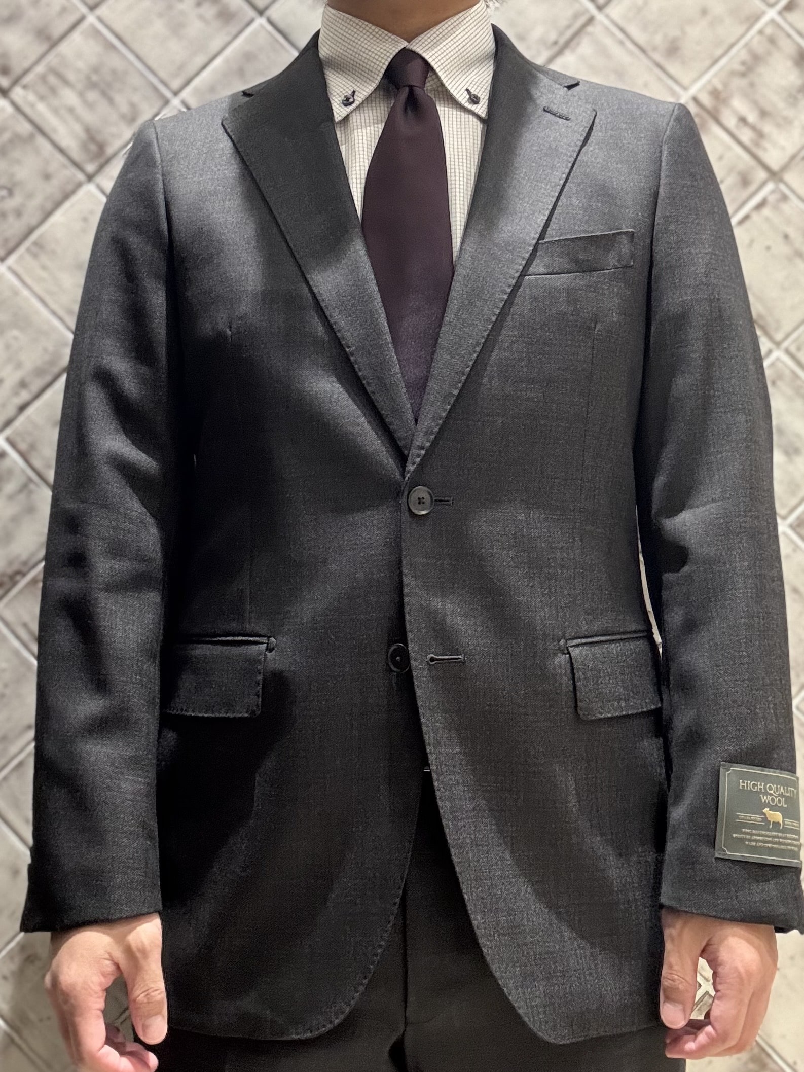 ★上品な艶と光沢スーツ★（TAKAｰQイオンモール名取店）