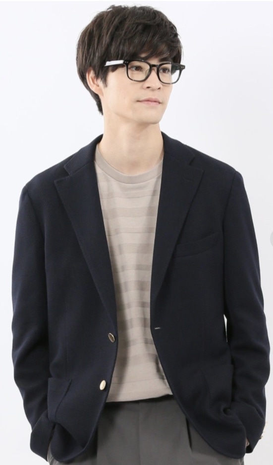 暦の上では秋　まだ暑いけど　羽織物がほしい季節  【m.f.editorial名古屋茶屋】