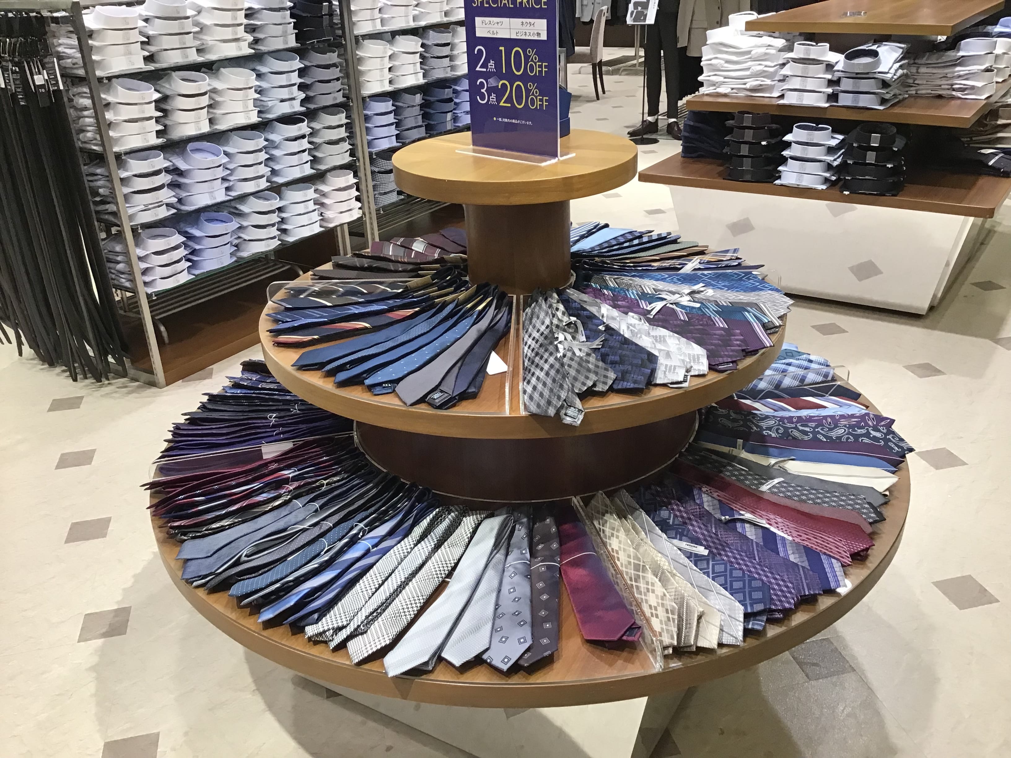 【タカキュー和歌山店】新作スーツ入荷!新モデルスーツデビューです!