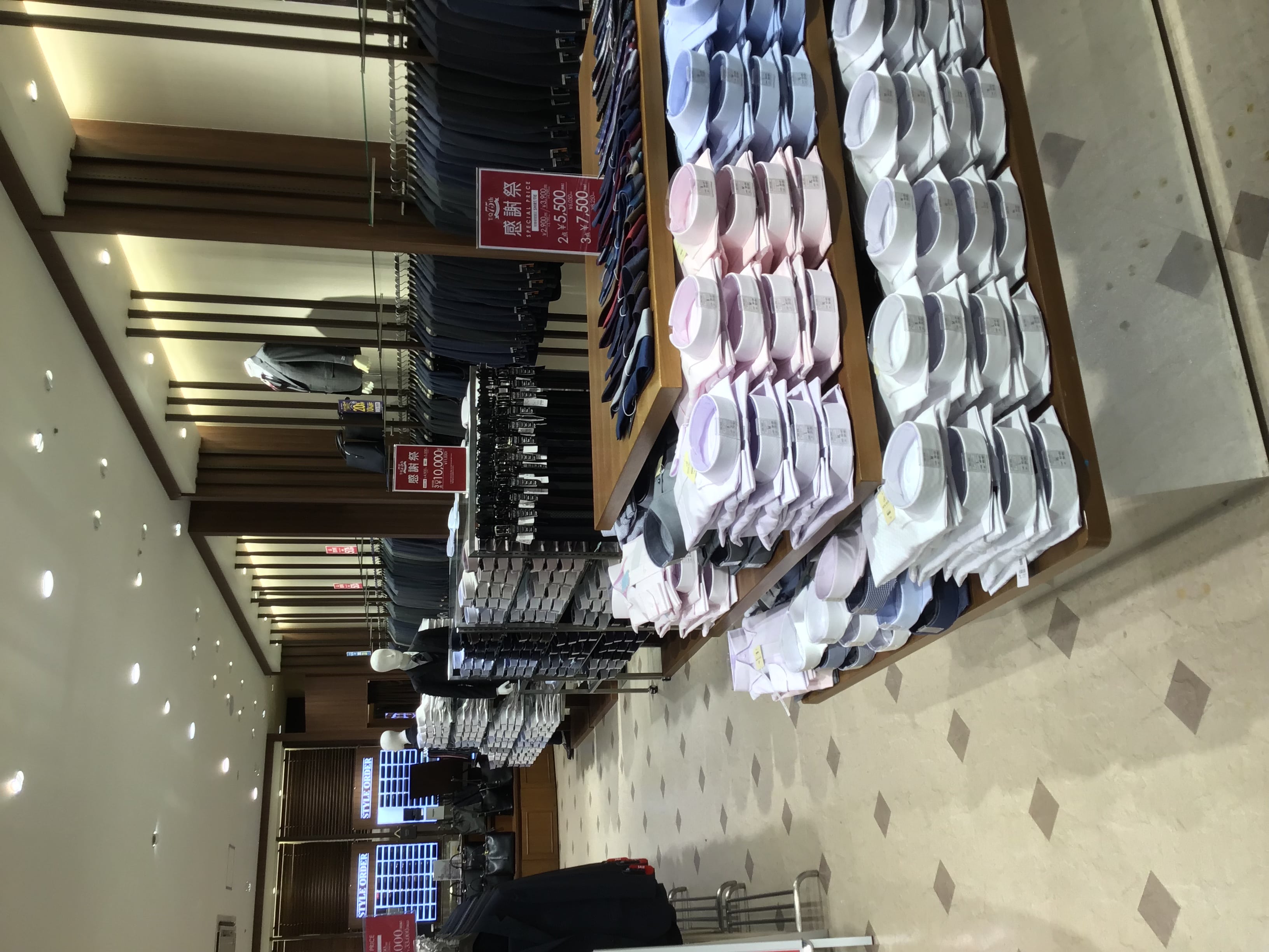 【タカキュー和歌山店】スーツもシャツも対象!75周年感謝祭限定セール開催中!