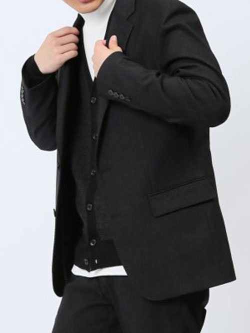 ビジネスカジュアルな服装