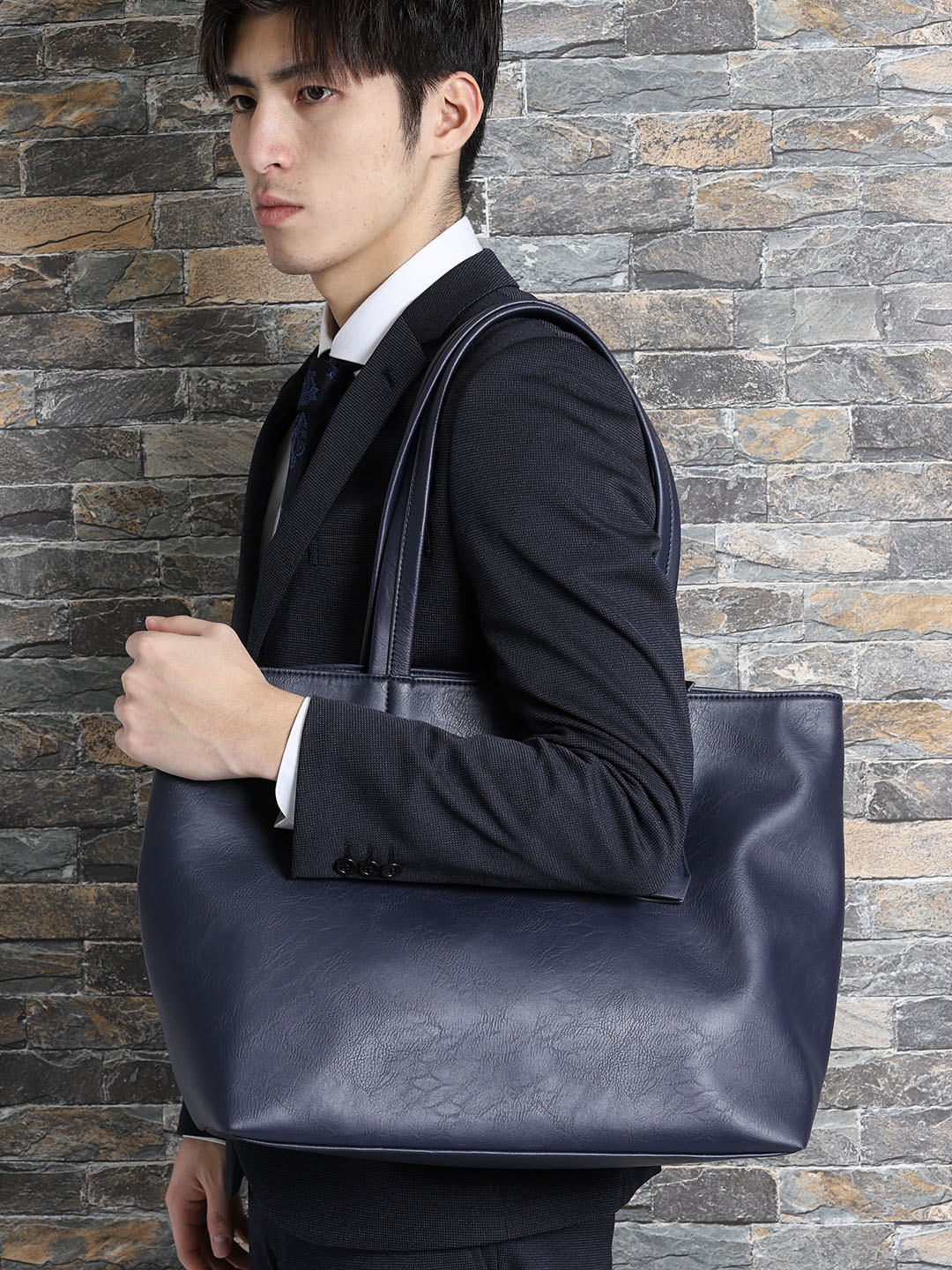 無料ダウンロードキャメル トートバッグ メンズ コーデ 人気のファッションスタイル