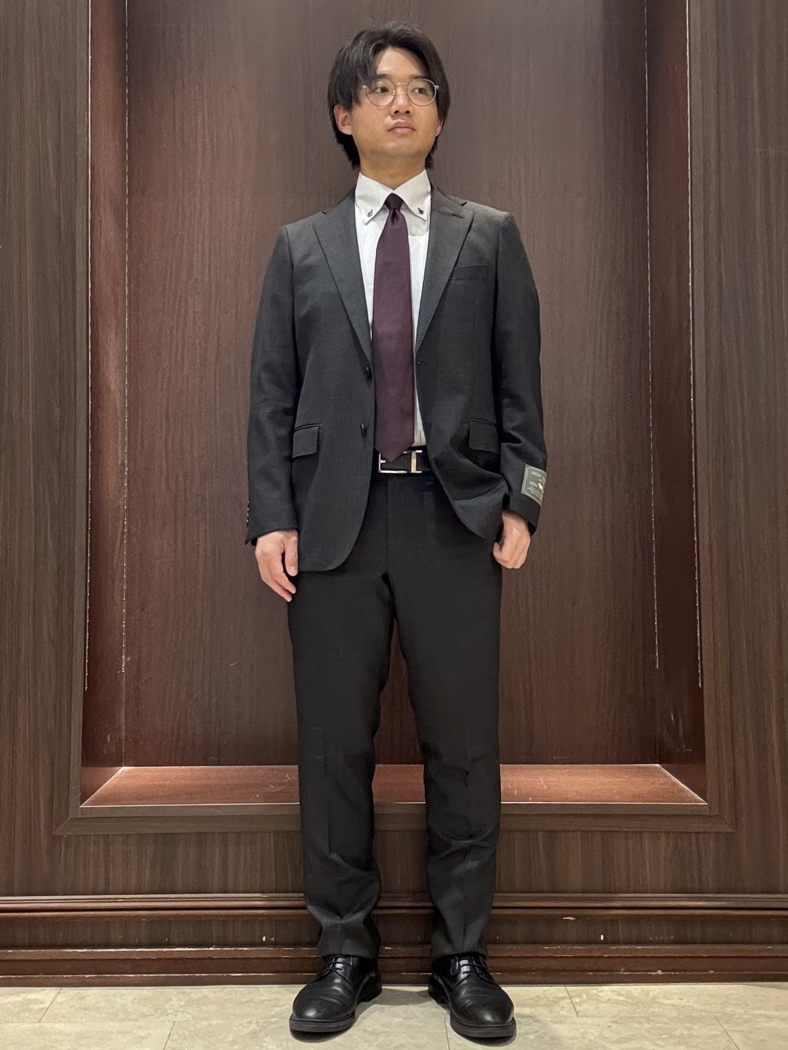 ★上品な艶と光沢スーツ★（TAKAｰQイオンモール名取店）